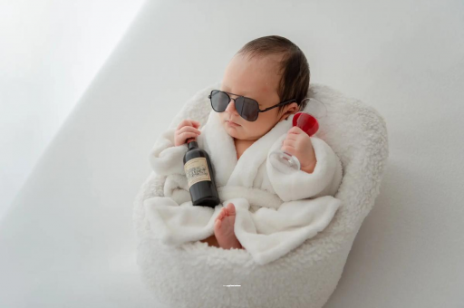 永新宝宝几个月吃辅食好